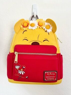 NWT Loungefly Disney Winnie the Pooh Floral Crown Flocked Mini Backpack